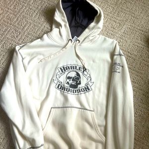 Men’s Harley Davidson skull hoodie.